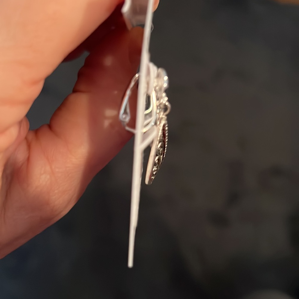 Filigree Clip Earring - Picture 2 of 4